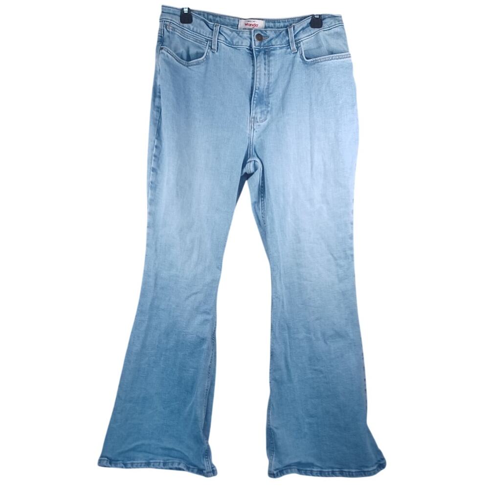 Wrangler Women's High-Rise Fierce Flare Jeans Light Wash Denim 12x30 Retro 70s - Picture 2 of 8